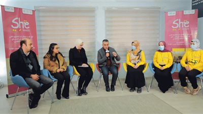 تفاصيل لقاء وزيرة الهجرة ومؤسسة شباب القادة وخبراء مصر بالخارج.. صور