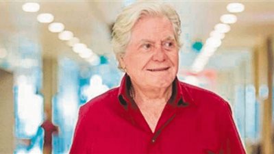 حسين فهمى ضيف شرف الدورة 47 و48 لمهرجان جمعية الفيلم