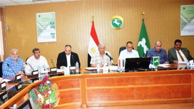 فرص عمل وسكن مناسب وجهاز للعرائس خلال اللقاء الإسبوعي للمواطنين بالشرقية