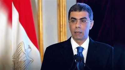 نطق الشهادة وقرأ آية عن الموت| زوجة ياسر رزق تكشف عن آخر كلماته قبل الوفاة 
