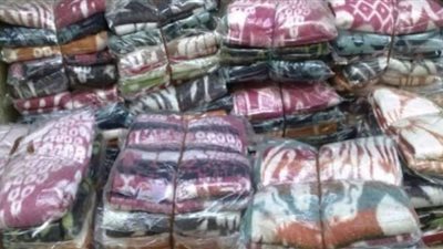 توزيع 100 بطانية للأسر الأكثر احتياجًا بسوهاج