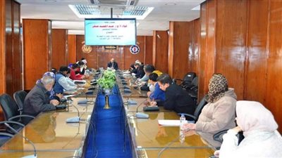 لجان مختصة لمتابعة أعمال البناء وتطوير شوارع الملاحة بالسويس