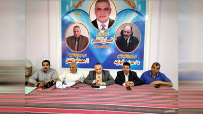 تعليم المنشاه يناقش آليات التحويل الإلكتروني للطلاب بمدارس الإدارة