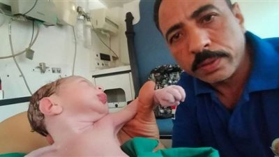 سيدة تضع مولودها داخل سيارة إسعاف أثناء توجهها للإمتحانات ببنى سويف