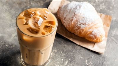 للإنتعاش في الحر.. طريقة عمل لاتيه مثلج