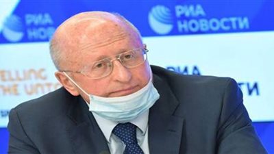 غينسبورغ يدعو إلى عدم اعتبار سلالة 