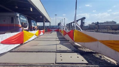 كابونجا يضع مترو الانفاق أمام حدث عالمى بسحب قطار وزنه 220 طن