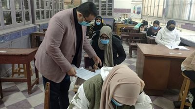 وكيل تعليم الغربية يتابع سير امتحانات النقل للصف الثاني الثانوي