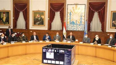 محافظ القاهرة يشيد بالجهود المبذولة في إزالة بعزبة أبو قرن