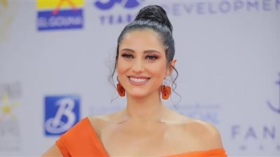 بعد حصولها على لقب الحصان الأسود|حنان مطاوع:حاجة طيرتني من الفرح