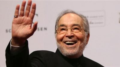 مستشهداً بالشيخ الشعراوي.. تعليق صادم لـ حسن يوسف على جدل إباحته للقُبلات