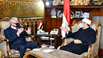 وزير الأوقاف ومحافظ جنوب سيناء يناقشان عمارة المساجد بالمحافظة