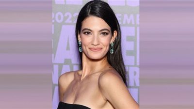 تارا عماد تتألق في أحدث جلسة تصوير لها (صور)