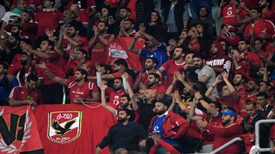 شاهد| بين مؤيد ومعارض.. تضارب آراء جماهير الأهلي حول رحيل موسيماني