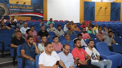 تطبيق منظومة التسجيل المسبق للشاحنات محور جلسة نقاشية تعقدها هيئة ميناء دمياط