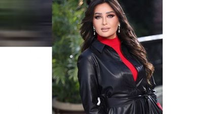 لطيفة تسئ اختيار إطلالتها في Joy Awards وشرطة الموضة تهاجمها (فيديو)