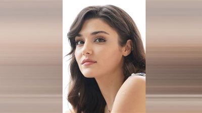 هكذا علقت شرطة الموضة علي فستان هاندة أرتشيل بحفل ديزني (تفاصيل)