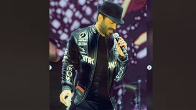 تامر حسني يخطف الأنظار بلوك جديد علي جوجل .. والجمهور: