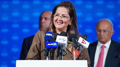 وزيرة التخطيط تشهد احتفالية مؤسسة القلعة للمنح الدراسية