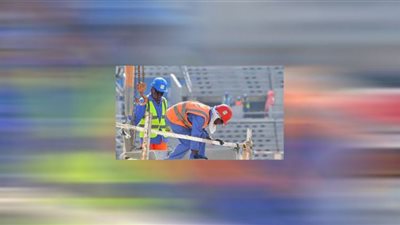 في هذه الحالات.. يجوز للعامل المطالبة بتعويض من صاحب العمل