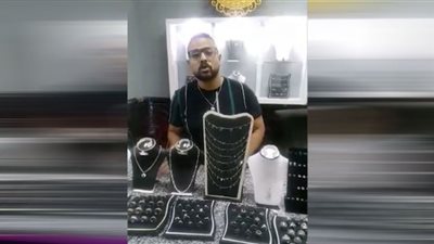 جولة في عالم المعدن الأبيض.. تاجر فضيات يكشف الأسعار وأكثرالأنواع شهرة| فيديو