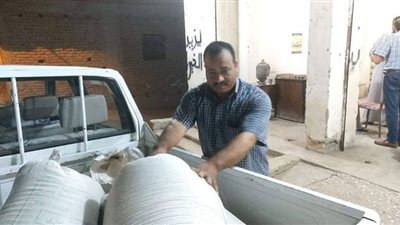 ضبط 1.5 طن قمح محلي محظور التداول فى الاقصر