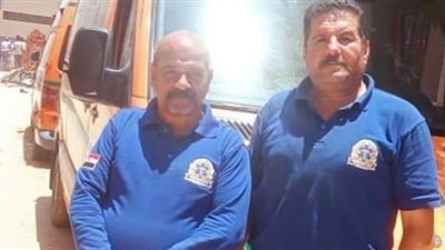 طاقم إسعاف يعيد مبلغ مالي عثر عليه بجوار متوفى بحادث ببنى سويف