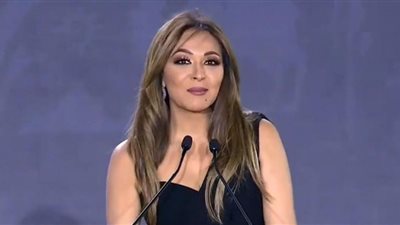 مريم أمين عضو لجنة تحكيم خامس جولات برنامج 