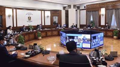 رئيس الوزراء: طرح أكبر عدد من الشركات الحكومية فى البورصة العام الجاري