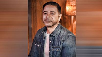 تعرف علي أحدث أعمال الفنان مدحت صالح