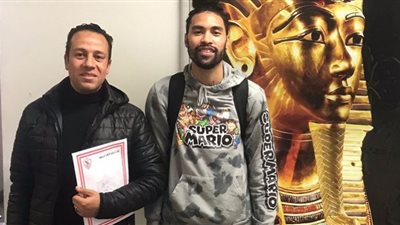 مايكل ماكيني يصل القاهرة للانضمام لـ