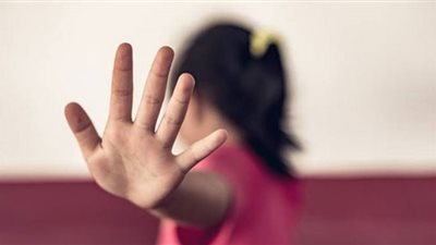 القبض على المتهم بالتحرش بطفلة على سلم عقار بالعجوزة