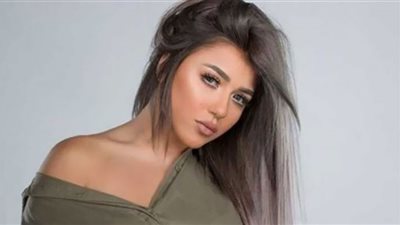 سارة سلامة من داخل حمام السباحة تتصدر مواقع التواصل الإجتماعي(صور)