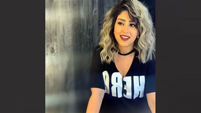 آيتن عامر تعتذر عن الظهور في البرامج المجانية