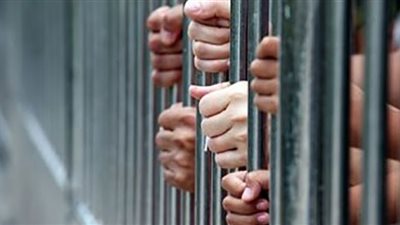 القبض على 10 من مساطيل الطرق