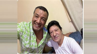 أول صورة لمحمد الحلو من على سرير المرض