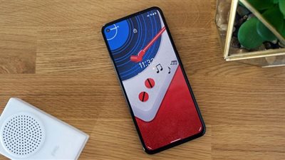 دليلك لأفضل الهواتف الذكية متوسطة المدى