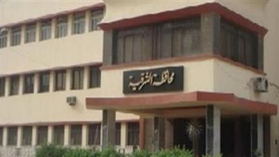 إزالة ٨١ حالة تعد بالبناء على مساحة 10 ألاف متر بالشرقية