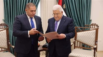 أبو مازن يتسلم دعوة للمشاركة في قمة التغير المُناخي بمصر