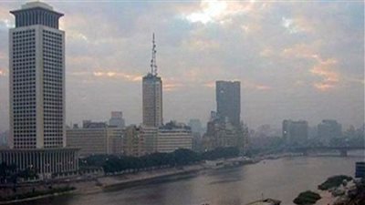 أمطار متوسطة إلى غزيرة.. درجات الحرارة وحالة الجو غدًا الجمعة