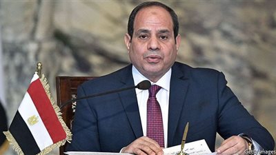 الرئيس السيسي يشيد بالروح القتالية للمنتخب.. ويؤكد: أداؤهم عالي وعزيمتهم لا تلين