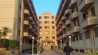 حقيقة إخلاء المدينة الجامعية لجامعة القاهرة تمهيدًا لإلغاء الفصل الدراسي الثاني