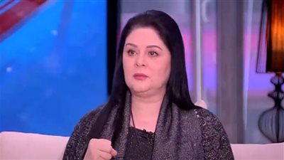 فيديو.. علا رامي: الجمهور اتصدم في منى زكي وربنا يحميها