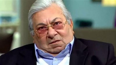 الأربعاء.. تكريم الفنان الكبير فاروق فلوكس بالمسرح القومي