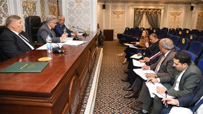 محلية البرلمان تناقش طلب إحاطة بشأن قانون 