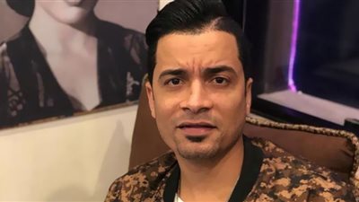 حسن شاكوش يتسلم كارنيه نقابة المهن الموسيقية ويعود رسميا للغناء (تفاصيل)