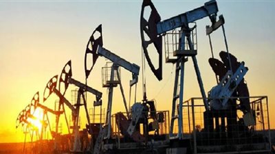 ارتفاع أسعار النفط.. وبرنت يغلق تعاملاته الأسبوعية فوق 93 دولارًا