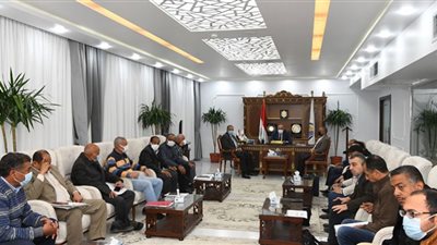 محافظ قنا يوجه بسرعة إنجاز ٢٧ مشروع صرف صحى قبل أبريل المقبل