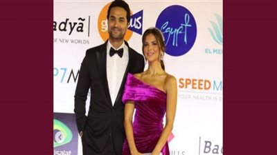 دانيا البناوى تحتفل بعيد ميلادها بميني جيب أنيق