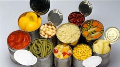 لسبب خطير.. خبيرة تغذية تحذر من تناول الأطعمة المعلبة